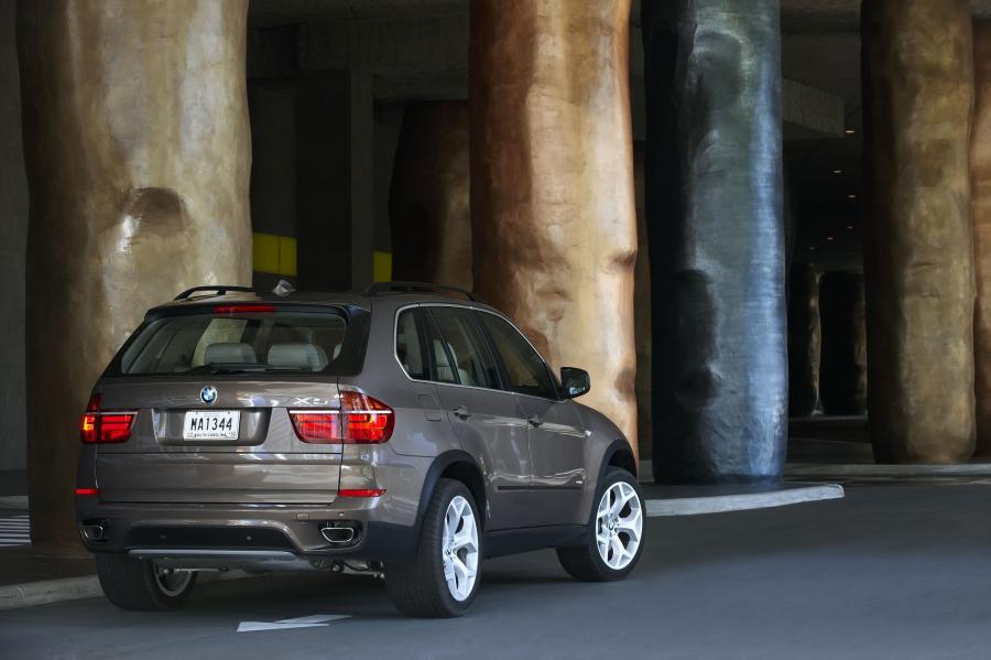 BMW X5 2011 года  (фото 7 из 190)